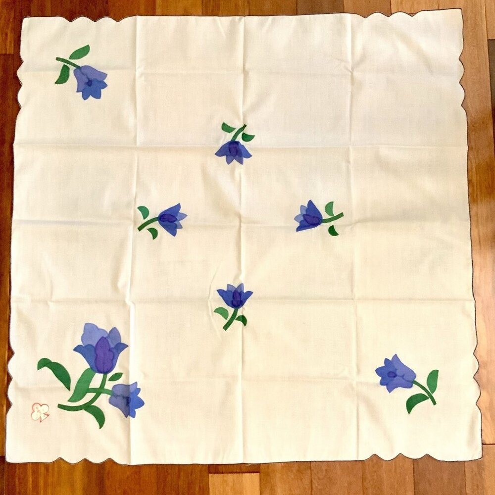 Appliquéd Pansy Flowers Blue On White Square Tablecloth 33.5”x34” Rolled Hem